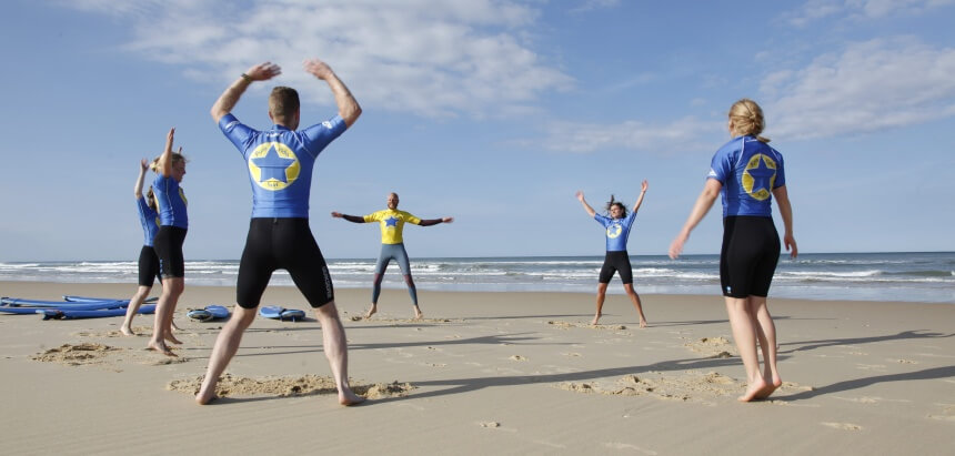Surfkurs in der Pura Vida Lodge in Mimizan Plage_Surfcamp Frankreich
