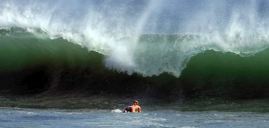Ela beim Surfen kurz vor einem Waschgang