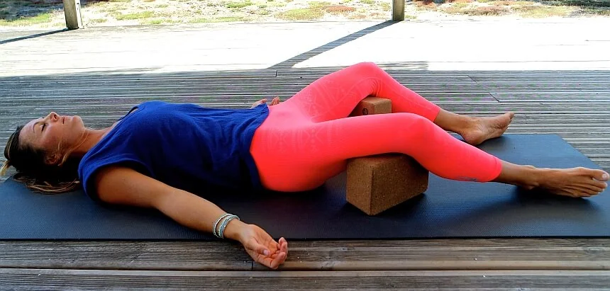 Surf Workout_Yin Yoga Haltungen nach dem Surfen 7_Die Endentspannung Shavasana