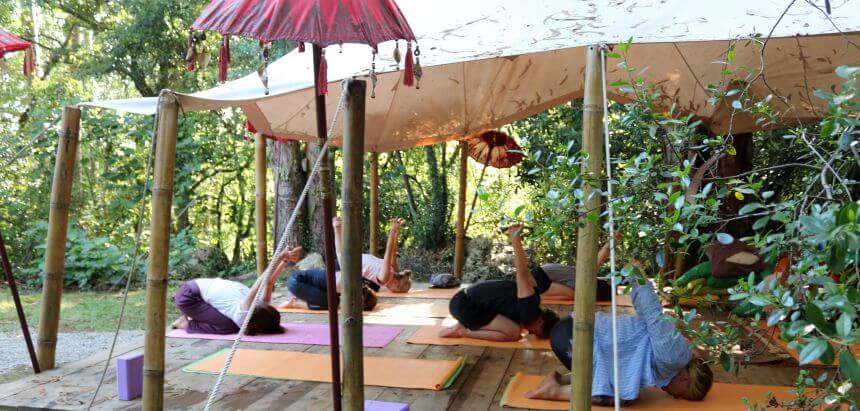 Yoga Session im Dreamsea Yoga Tempel