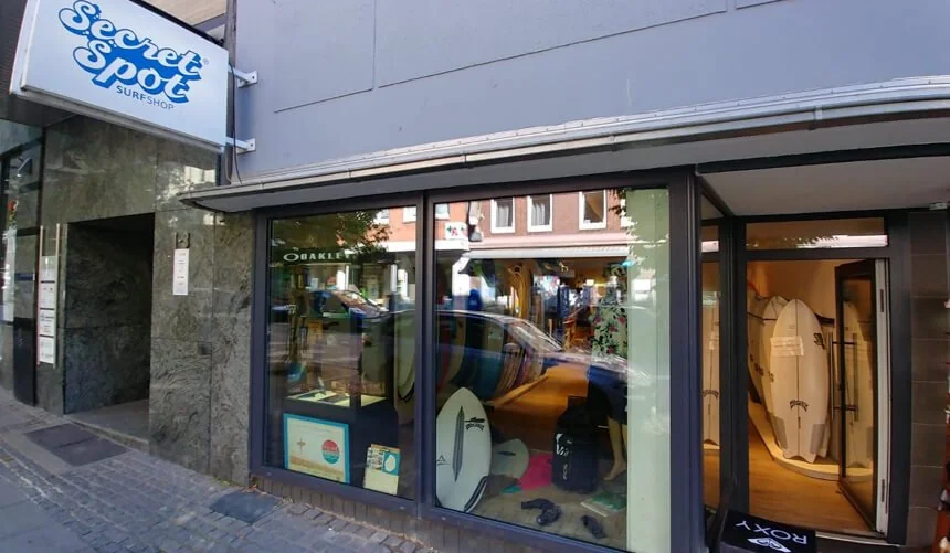 Secret Spot Surf Shop Kiel Eingang Secret Spot Surf Shop Kiel Eingang