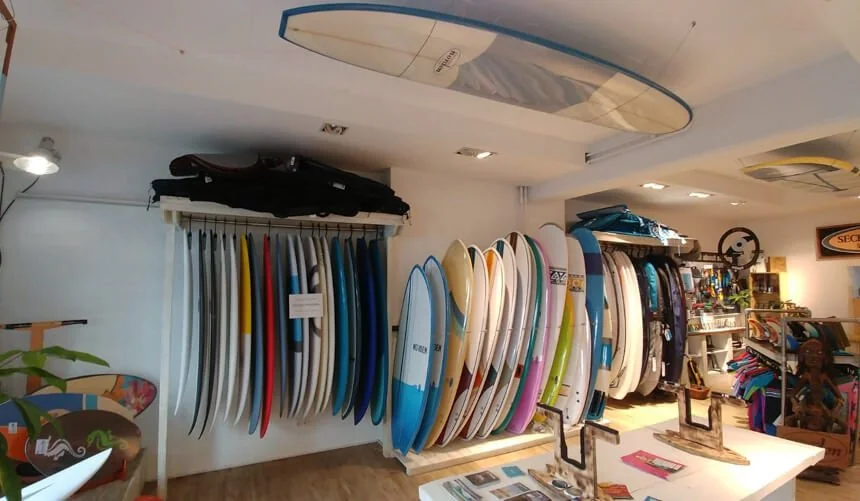 Secret Spot Surf Shop innen Secret Spot Surf Shop innen