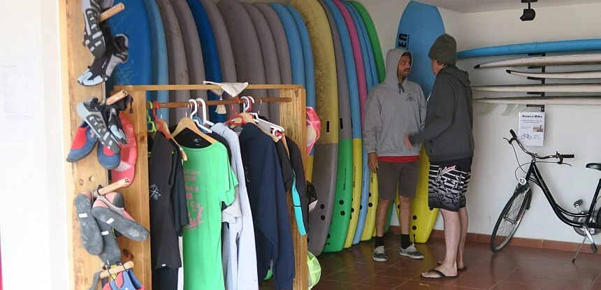 Das Surfboard Lager im Corralejo Surfcamp
