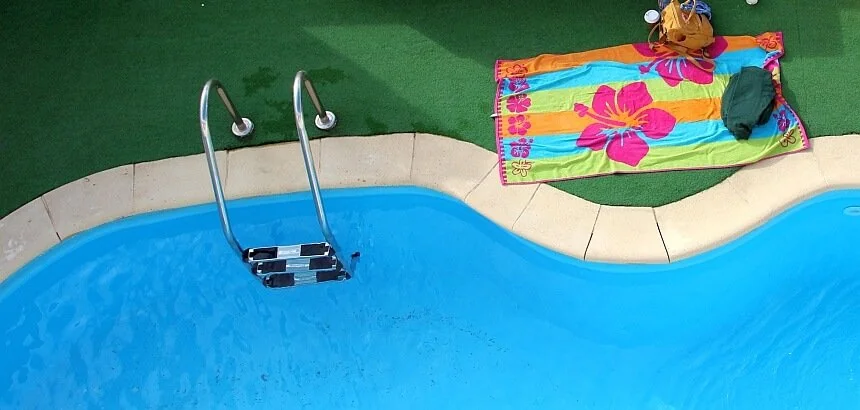 Der kleine Pool von Planet Surfcamps Fuerteventura