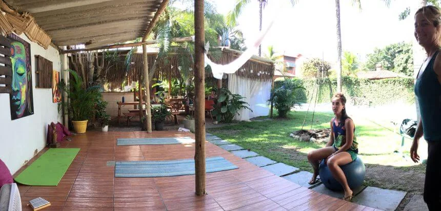 Rio Surfen_Neue Freiraum Yoga Area im Rio SurfnStay
