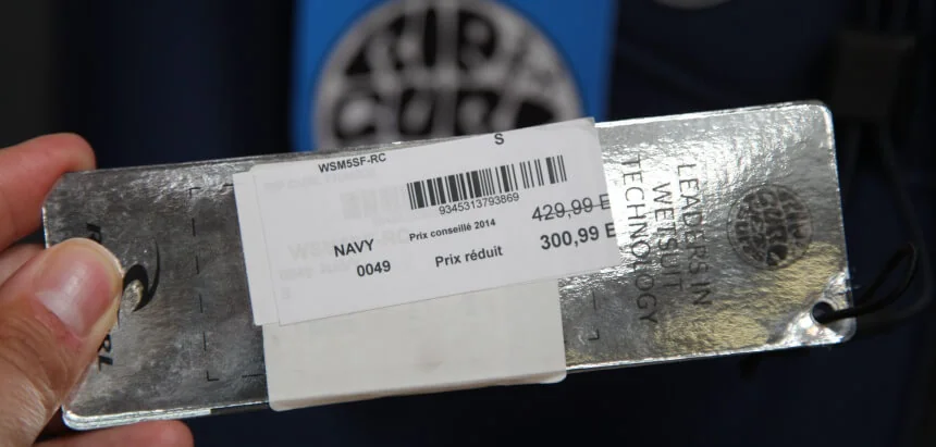Günstiger Rip Curl Neoprenanzug im Outlet von Hossegor in Frankreich Günstiger Rip Curl Neoprenanzug im Outlet von Hossegor in Frankreich