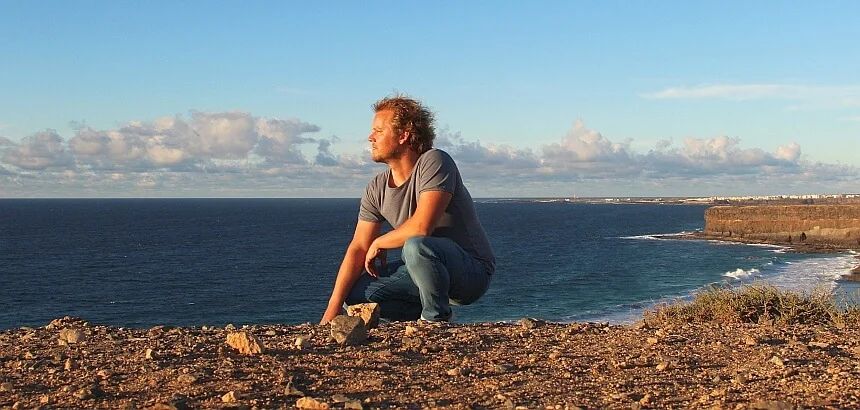 Surfnomade Julian in El Cotillo auf Fuerteventura