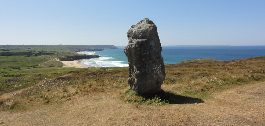 Ein Megalith bei La Palue und Lostmarch_Typisch Bretagne