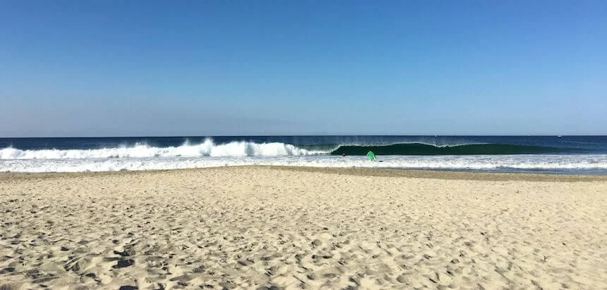 Eine typische Welle am Playa Zicatela_Mexiko surfen
