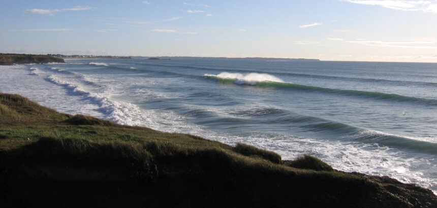 Guidel - Swell und Offshore die ganze Küste lang_Wellenreiten in der Bretagne