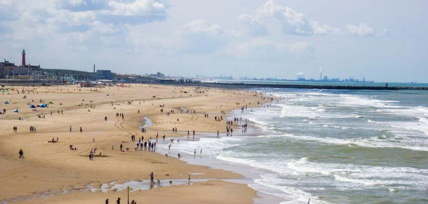 Surfen in Holland_Mit der Wärme kommen die Massen