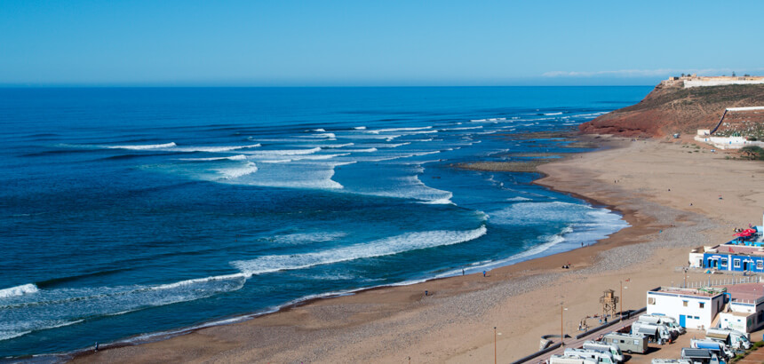 Surfcamp Marokko - einrollende Wellen in Sidi ifni