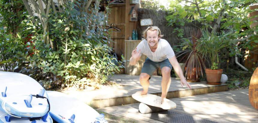 Fit fürs Indoor Surfen - Balance Boards bieten gute Trainingseffekte Fit fürs Indoor Surfen - Balance Boards bieten gute Trainingseffekte