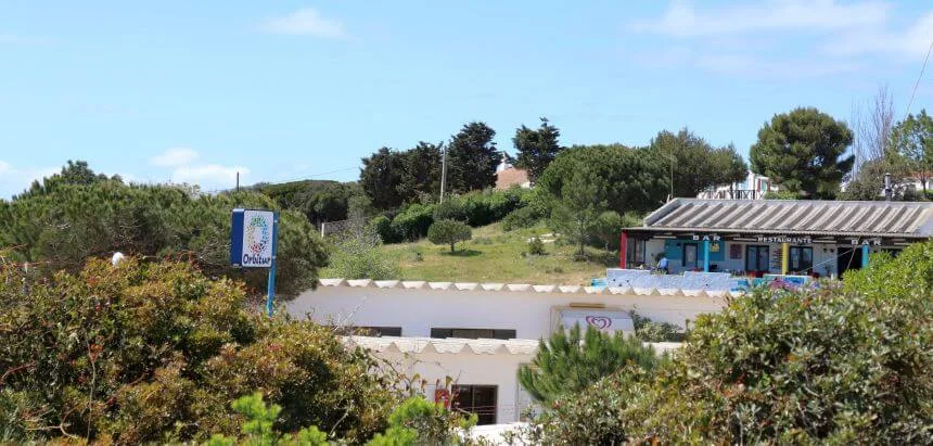 Der Orbitur Campingplatz bei Sagres ist gut für Surfer geeignet Der Orbitur Campingplatz bei Sagres ist gut für Surfer geeignet