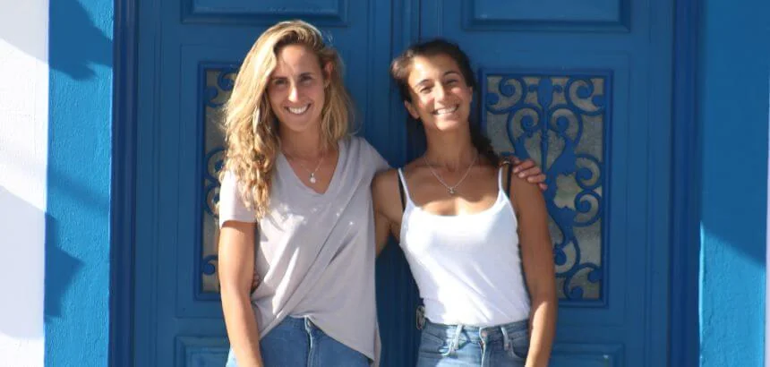 Ana Adão und Teresa Almeida von der Zulla Surf Lodge Portugal in Nazaré Ana Adão und Teresa Almeida von der Zulla Surf Lodge Portugal in Nazaré