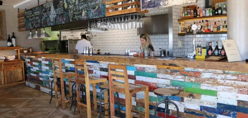 Die Surfers Lodge Peniche setzt nicht nur in Dachen Design Maßstäbe Die Surfers Lodge Peniche setzt nicht nur in Dachen Design Maßstäbe