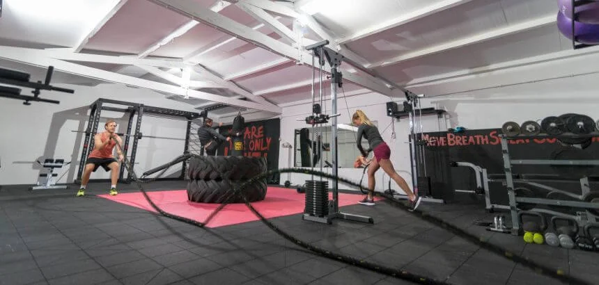 Yoyo Terhorst und Julia Schucht beim Training im Janga Fitnessstudio Yoyo Terhorst und Julia Schucht beim Training im Janga Fitnessstudio