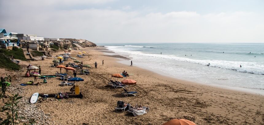 Die Strandmeute vom Devil’s Rock zwischen Taghazout und Tamraght in Marokko