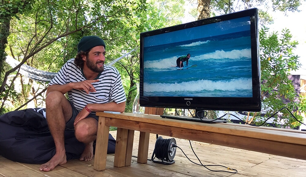 Videoanalyse im Surfkurs vom Pure Surfcamp Frankreich