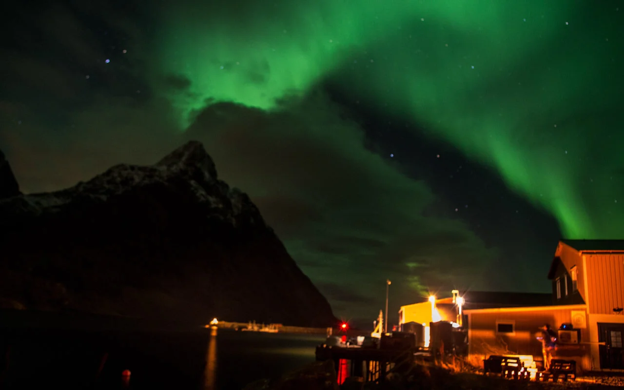 surfen-lofoten-lodge-polarlichter-1