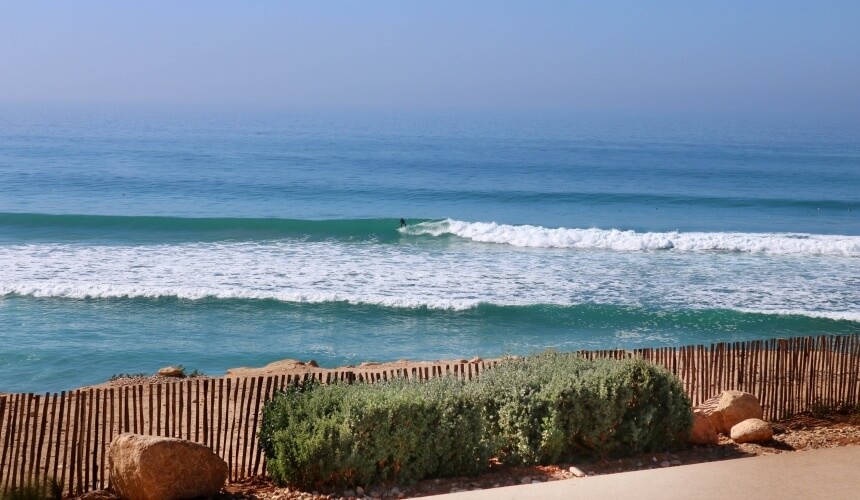 Surfer am Surfspot Panoramas in Taghazout