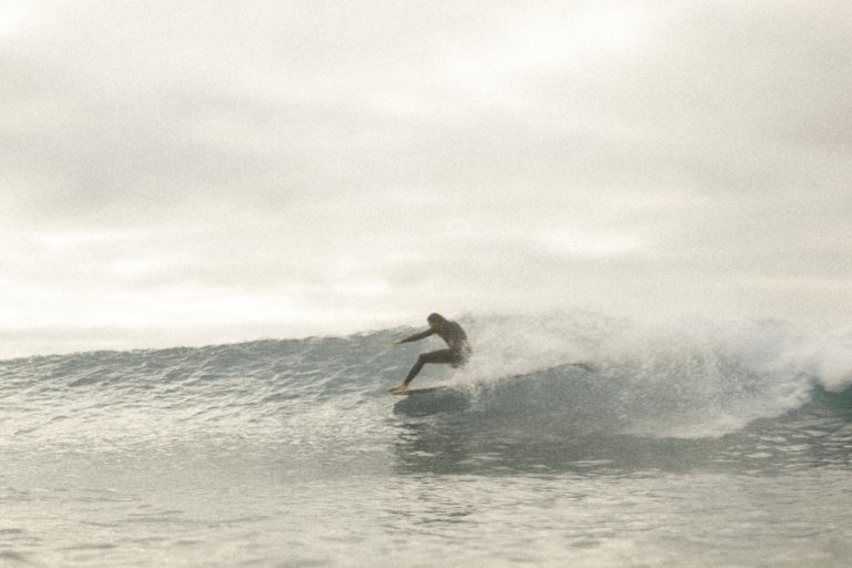 In Spanien surfen: Dein Surfroadtrip vom Baskeland bis Andalusien