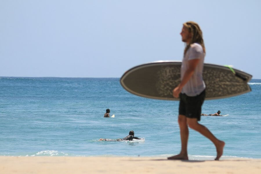 Das Fish Surfboard ist ein super Allrounder im Surfurlaub