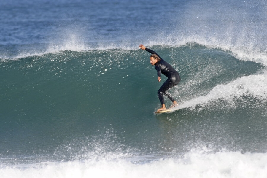 Chris Landrock Longboard surfing