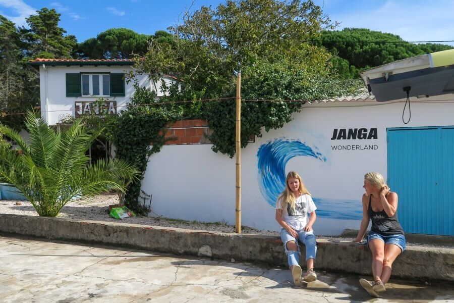Das charmante Guesthouse vom Janga Surfcamp Portugal 
