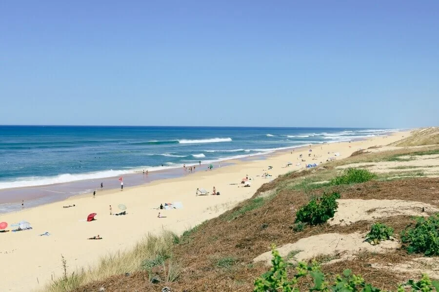 Gute Wellen zum Surfen in Cap de l'Homy im Sommer 2023-2
