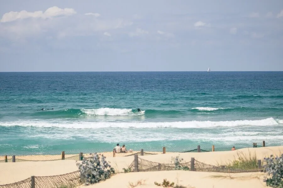 Der Surfspot Mimizan Plage ist eine gute Wahl, wenn du im Sommer in Frankreich surfen lernen willst Der Surfspot Mimizan Plage ist eine gute Wahl, wenn du im Sommer in Frankreich surfen lernen willst