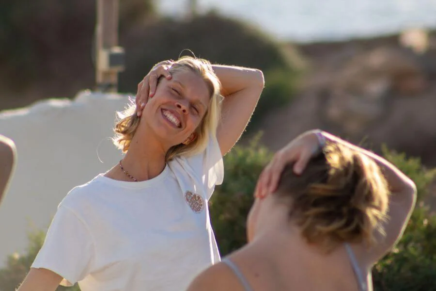 Yoga mit der belgischen Yogalehrerin Maiwenn