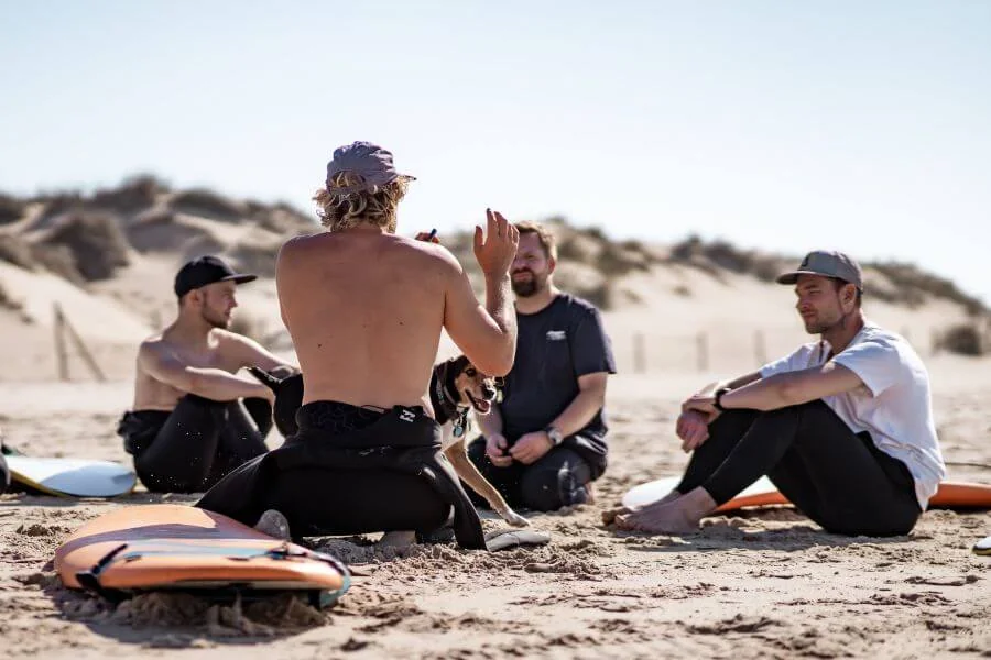 Surfkurs beim A-Frame Surfcamp Andalusien