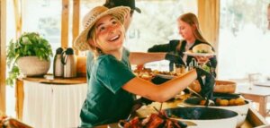 Mittagessen im Dreamsea Surfcamp Portugal Centro (bei Porto)