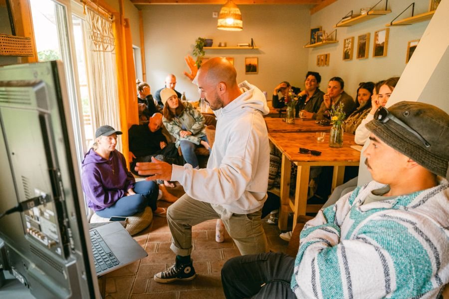 Surftheorie im Surfkurs bei Surf Spirit Portugal