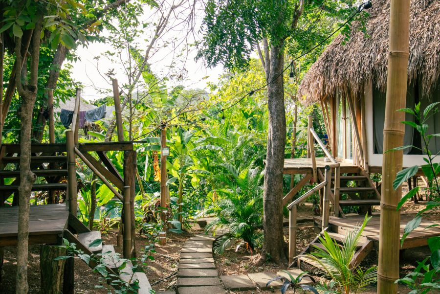 Bungalow mit Terrasse im Dreamsea Surfcamp Nicaragua
