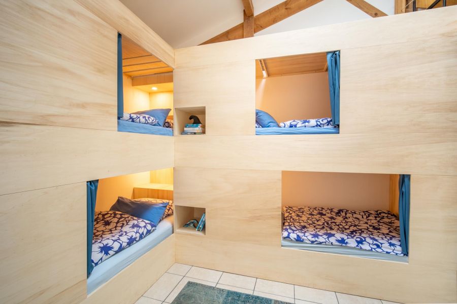 Sleeping Pods in der Atlantic Surf Lodge in Frankreich
