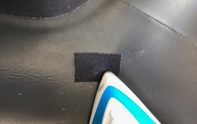 neoprenanzug-reparieren-Hot Melt Patch aufbügeln
